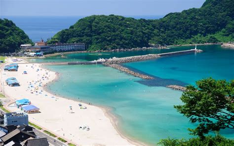 Japanese Beach Resorts