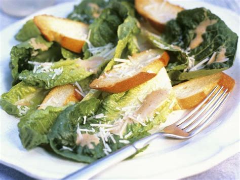 Romaine lettuce salad Recipe | EatSmarter