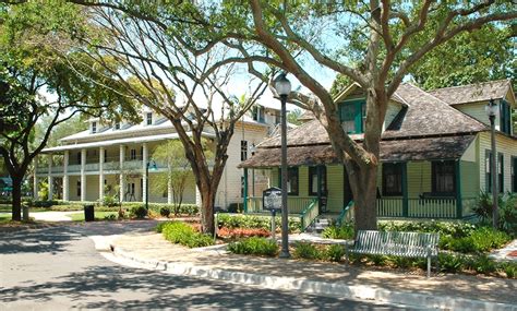 For Lauderdale Museum Admission - Fort Lauderdale History Museum | Groupon