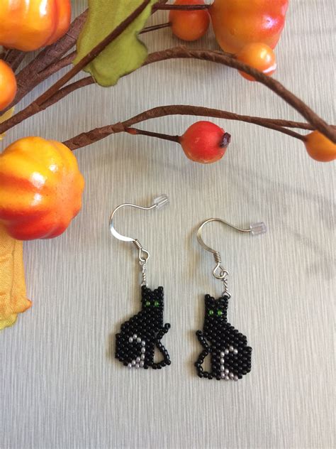 Cats Eye Earrings, Animal Earrings, Jewelry Earrings Dangle, Beaded Jewelry, Jewelry Bracelets ...