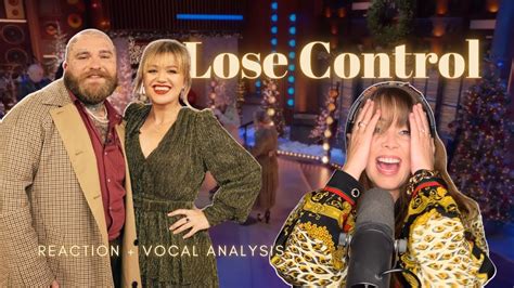 Kelly Clarkson & Teddy Swims perform Lose Control - Reaction & Analysis Chords - Chordify