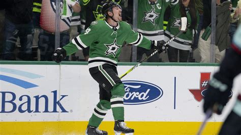 Stars’ Roope Hintz exits Game 4 vs. Avalanche with upper-body injury ...