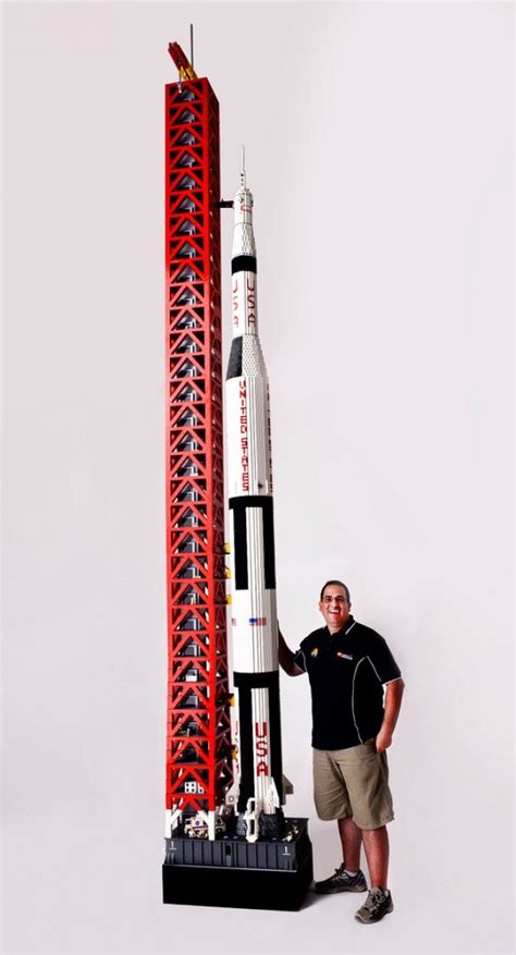 19ft LEGO Saturn V Rocket - ChurchMag