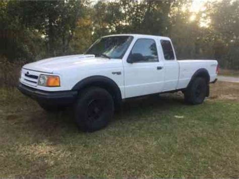 Ford Ranger XLT 1996, 4x4 5-speed 4, 0l v6, 176k In excellent condition