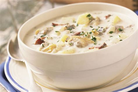 Classic New England Clam Chowder Recipe