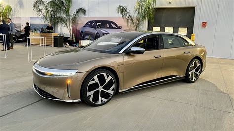 First drive review: 2022 Lucid Air entices with the numbers, charms ...