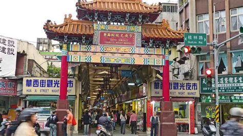 Best Taipei Night Markets to Visit For Tourists, Travellers & Everyone Else