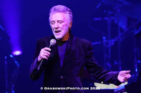 antimusic.com: Caught In The Act: Frankie Valli Live 2023