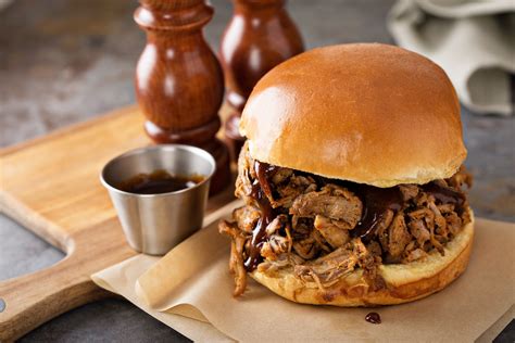 BBQ Pulled Pork Shoulder Roast - Pork Recipes - LGCM