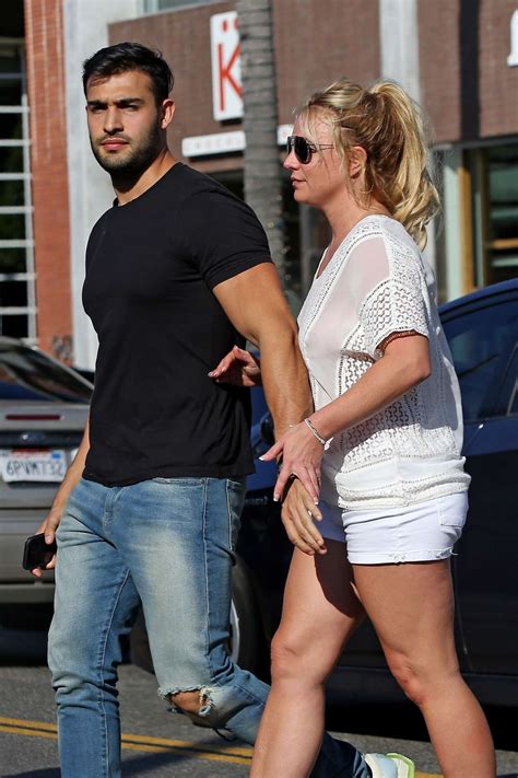 Britney Spears and boyfriend Sam Asghari - Arrives at Le Pain in ...