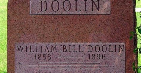 Grave of Bill Doolin Grave of bank robber Bill Doolin, founder of the ...