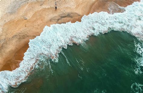 1000+ Amazing Waves Photos · Pexels · Free Stock Photos