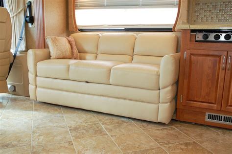 Flexsteel 4690-60CS 68" Convertible Sleeper Sofa.