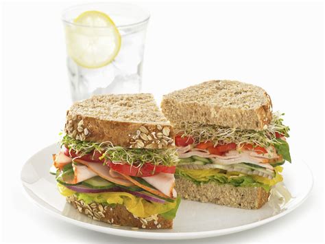 Whole-Wheat Turkey Sandwiches recipe | Eat Smarter USA