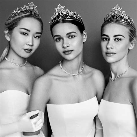 THE SWAROVSKI TIARA BRINGS SPARKLE TO THE VIENNA OPERA BALL 2023 - Numéro Netherlands