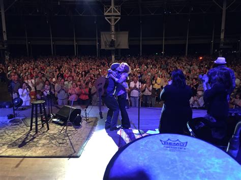 Tanglewood, Lenox, MA — July 4, 2017 : JamesTaylor.com