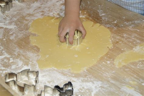 Free Images : dish, food, child, dessert, cuisine, dough, cookie cutter, advent, bake, christmas ...