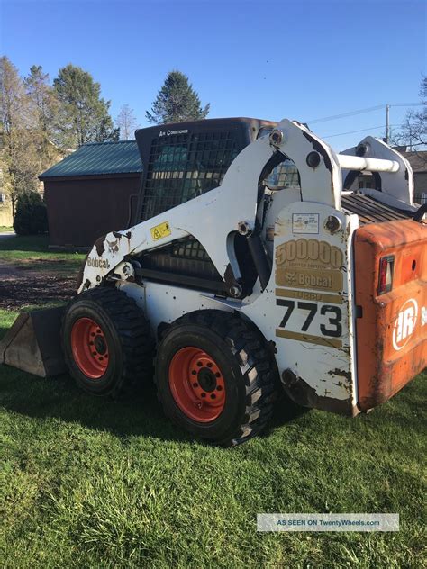 Bobcat 773 Enclosed Skid Steer Loaded G Series Anniversary Edition