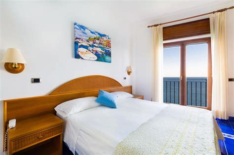 Hotel rooms with sea view on Sorrento Coast - Hotel Sporting