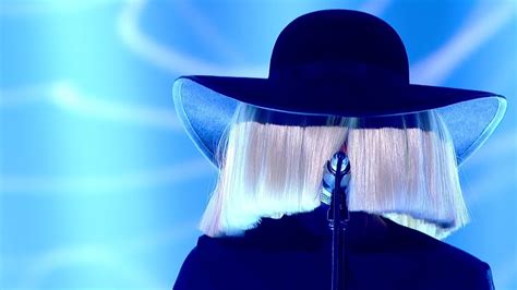 Sia - Elastic Heart live - The voice uk - YouTube