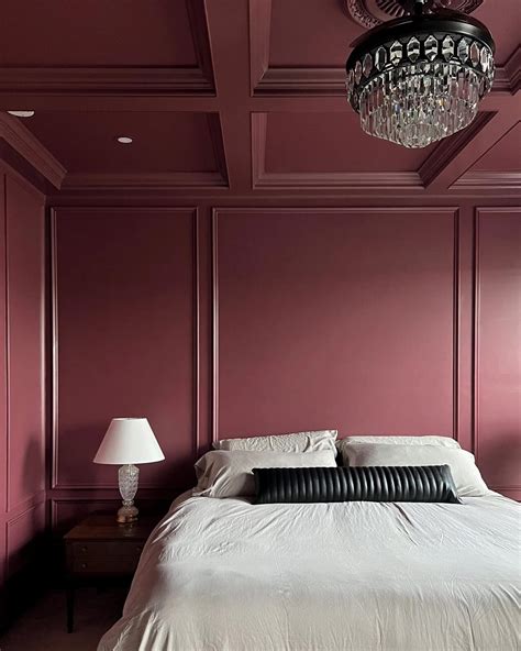 Benjamin-Moore-New-London-Burgundy-bedroom-walls-and-ceiling ...