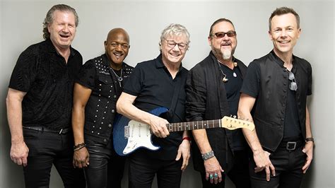 10 Best Steve Miller Band Songs of All Time - Singersroom.com