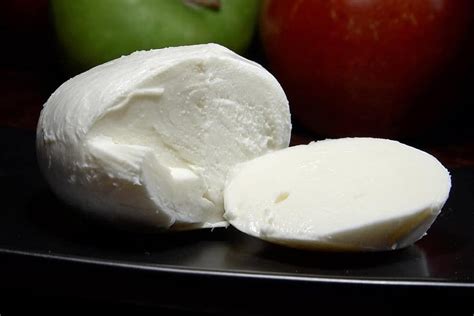 How to Make Low Moisture Mozzarella? Explained in Brief! - Spicy Salty Sweet