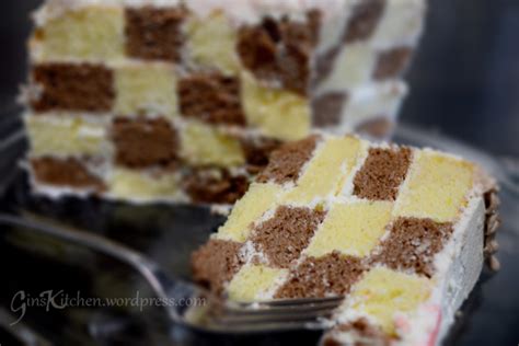 15 Checkerboard Cakes That'll Be The Center of the Party