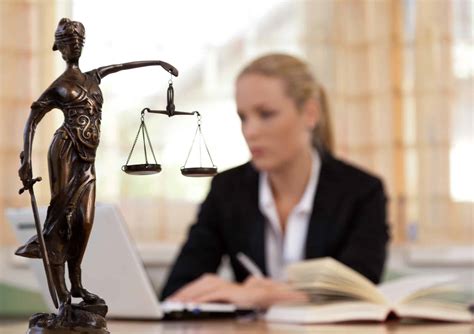 What Are the Advantages of Hiring a Good Divorce Attorney? | Angleton, TX