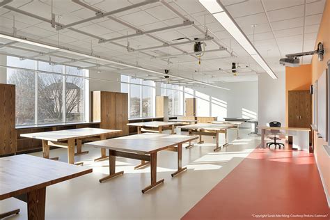 Rubber Flooring Design for High School Buildings | Mondo