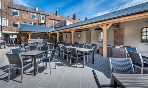 The Golden Fleece Hotel, Eatery & Coffee House - Thirsk, North Yorkshire