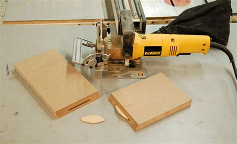 Biscuit Joiner vs Domino - Which One is Better for Your Project?