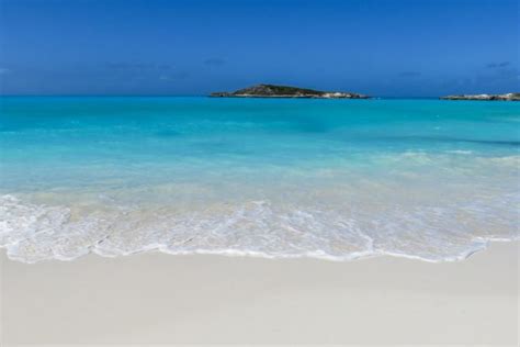 Tropic of Cancer Beach hits Top 10 in Caribbean – GIV Bahamas