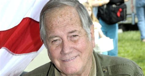 ‘Wild Kingdom’ host Jim Fowler dies at 89