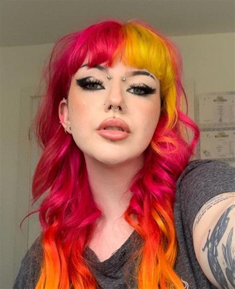Pink And Orange Hair, Pink Ombre Hair, Neon Hair, Yellow Hair, Hair Inspo Color, Sunset Hair ...