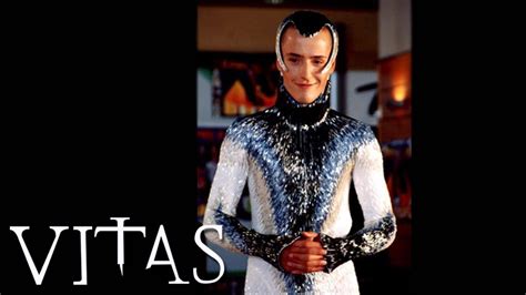 Les étrangers écoutent de la musique russe : Vitas - 7th element | FUZZ MUSIC