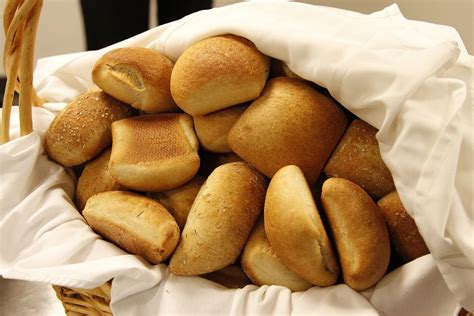 List of bread rolls - Wikipedia