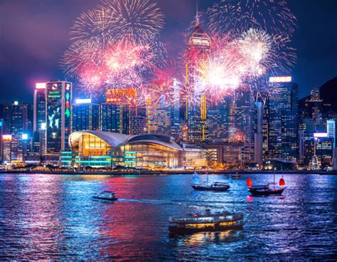 Celebrate Lunar New Year in Hong Kong: Fireworks Display Will Return 2024 - Travel Industry ...