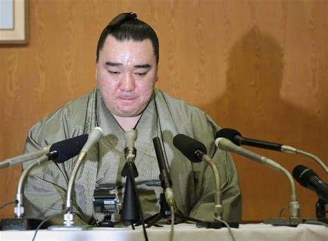 Sumo wrestler Harumafuji retires after assault allegations - The Globe and Mail