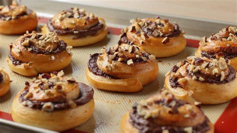 Chocolate Roll, Chocolate Hazelnut, Roti Bread, Nutella Bread, Sweet ...