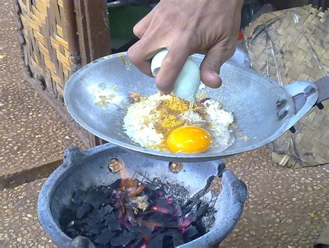 Kerak Telor " Betawi" Indonesia