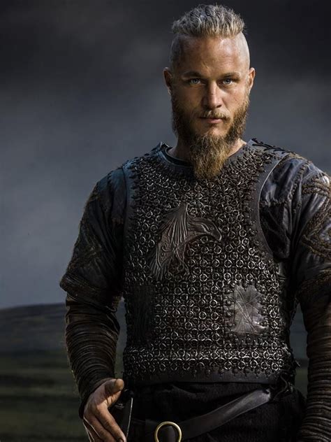 Ragnar | Vikings | Season 2 | Ragnar lothbrok, Travis fimmel, Vichingo