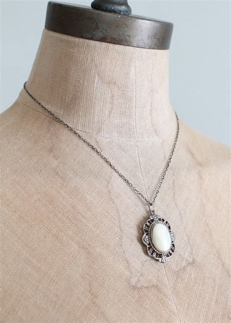 Vintage 1910s Mother of Pearl Pendant Necklace | Raleigh Vintage