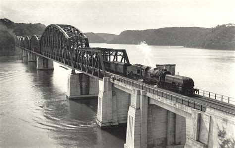 Hawkesbury River Bridge (NSW) | Train pictures, Hawkesbury, Vintage train