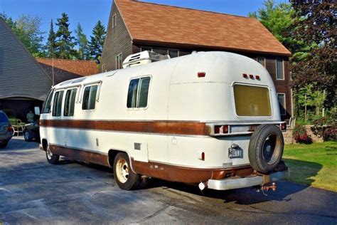 vintage classic 1976 Airstream ARGOSY camper @ Campers for sale