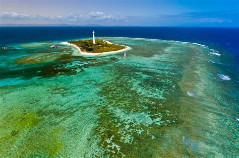 Aerial view, Le Phare Amedee (Amedee Lighthouse), New Caledonia Barrier Reef (a UNESCO World ...