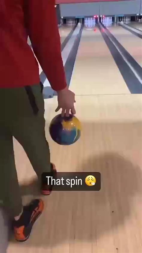 The trick shots of bowling 🎳 : r/nextfuckinglevel