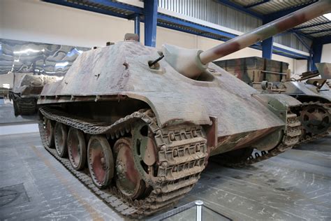 The Jagdpanther V - a German tank destroyer from 1943 * All PYRENEES ...