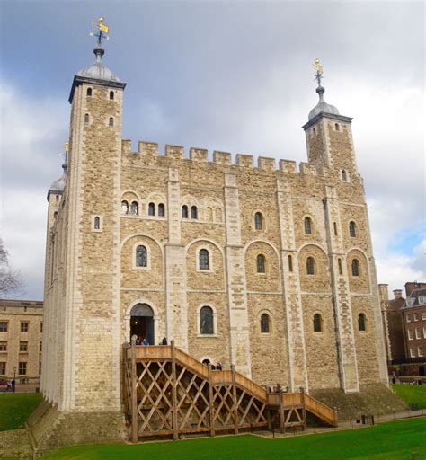 The Tower of London - The Key to English History - The Maritime Explorer