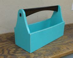 13 Old School Tool Boxes - ACTORTEAM ideas | school tool box, wood tool ...